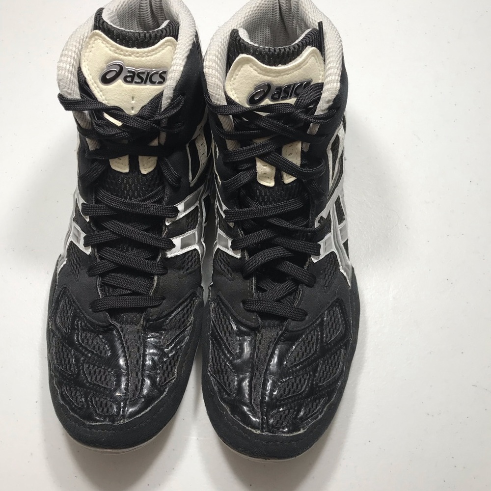Asics Black and White Men's Athletic Wrestling Sneakers Size 10.5 SB- - Picture 2 of 10